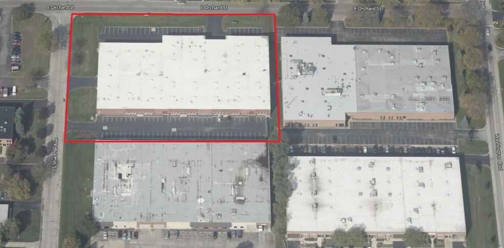 More Photos Of 901 E Orchard Ave, Mundelein Warehouse For Lease