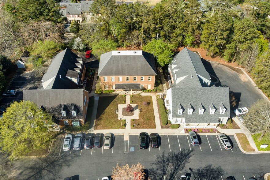 More Photos Of 3937-3965 Holcomb Bridge Rd, Peachtree Corners Unknown For Lease