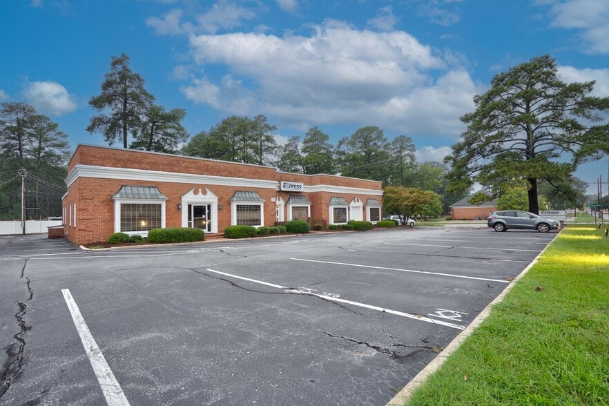 More Photos Of 2325 Sunset Ave, Rocky Mount Office For Sale