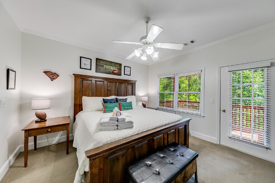 More Photos Of 892 Edelweiss Strasse, Helen Hotel For Sale