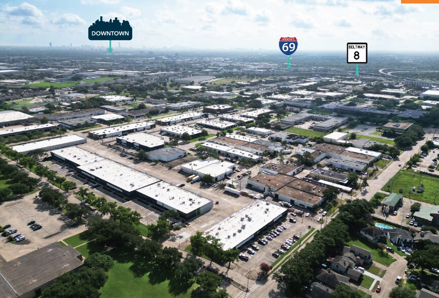 More Photos Of 10325 Landsbury Dr, Houston Unknown For Lease