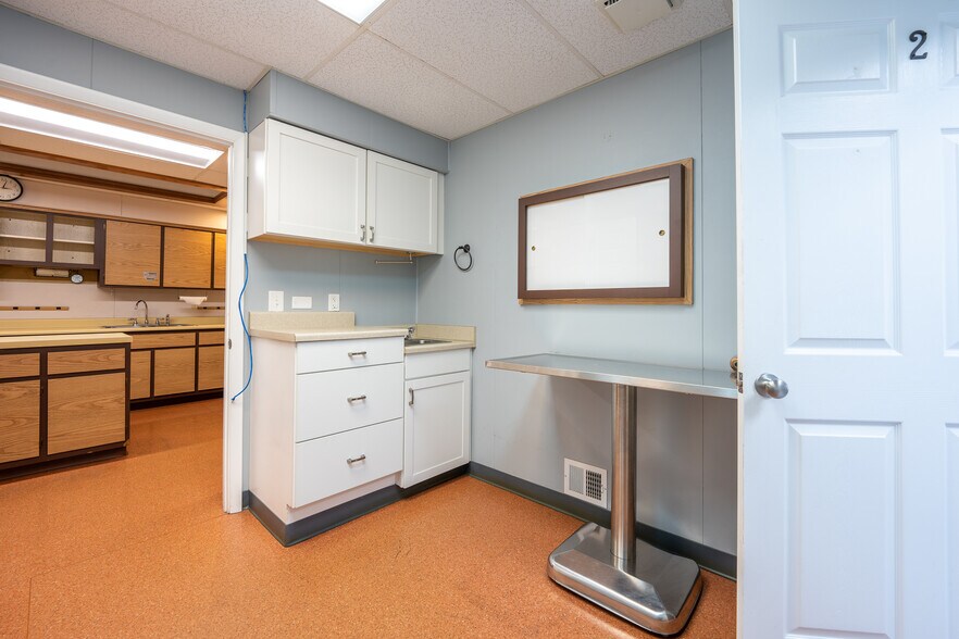 More Photos Of 5767 PA-981 Hwy, Latrobe Medical For Sale