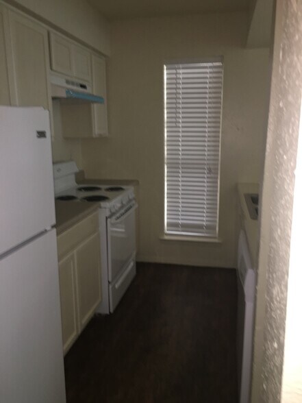 More Photos Of 1001 Westside Pky, Atoka Apartments For Sale