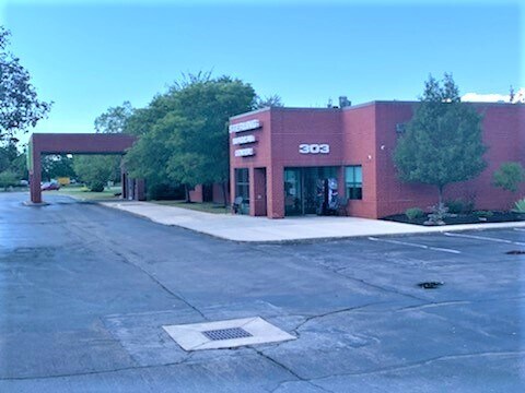 More Photos Of 301-303 Sterling Dr, Orchard Park Medical For Lease