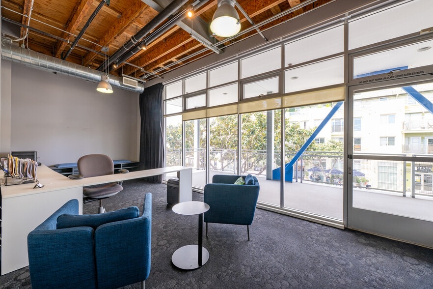 More Photos Of 820 Broadway, Santa Monica Loft Creative Space For Lease