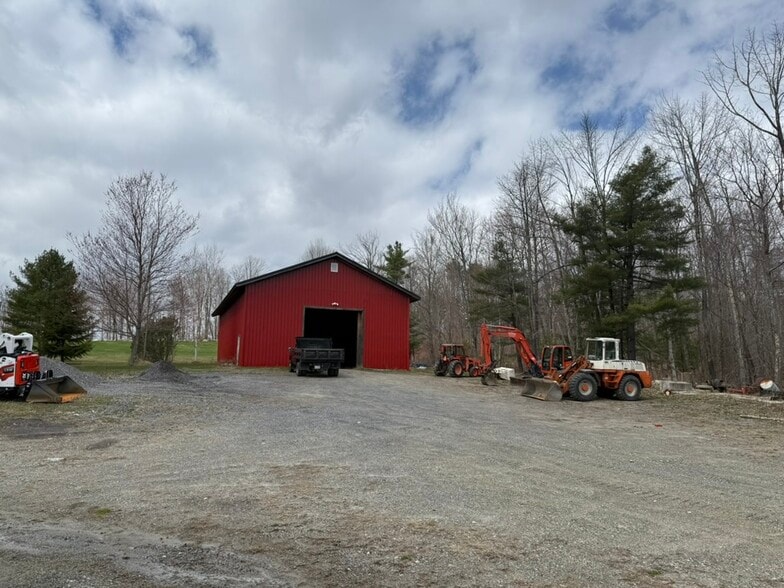 More Photos Of 89 Peck Farm Rd, Winthrop Specialty For Sale