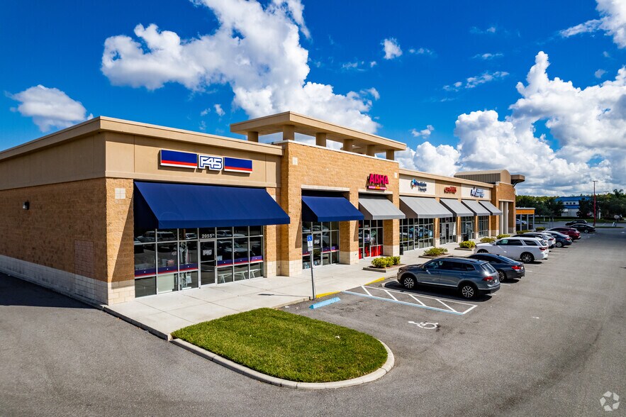 More Photos Of 2055-2109 Town Center Blvd, Orlando General Retail For Lease