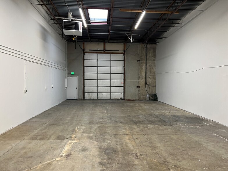 More Photos Of 4920 Fox St, Denver Unknown For Lease