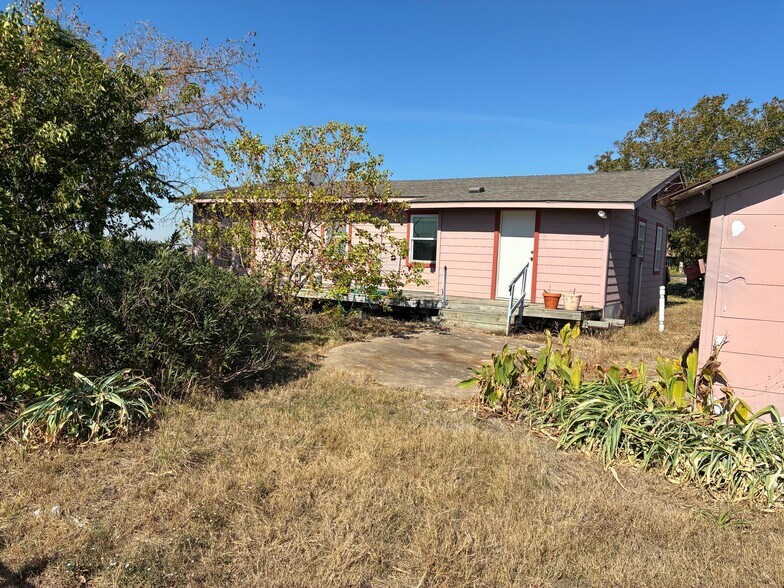 More Photos Of 16950 FM 971, Granger Land For Sale