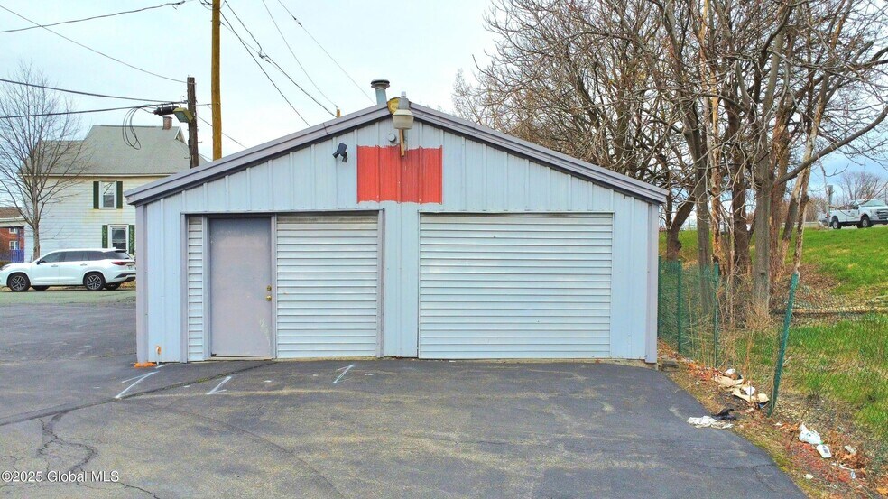 More Photos Of 1904 Broadway, Watervliet Auto Dealership For Sale