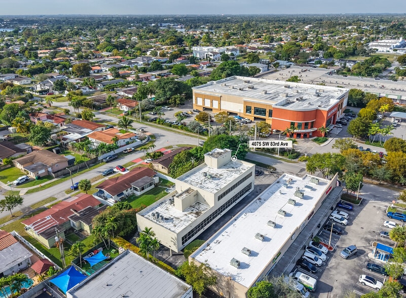 More Photos Of 4075 SW 83rd Ave, Miami Office For Sale