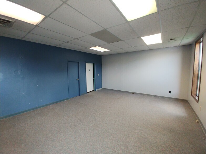 More Photos Of 150 Millwood St, Caro Medical For Lease