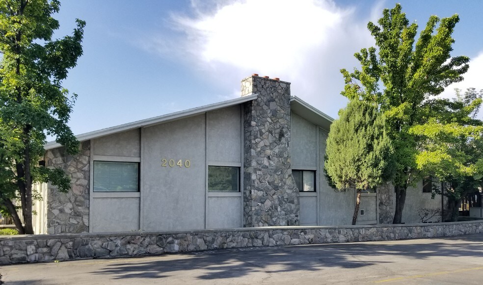 More Photos Of 2040 E Murray Holladay Rd, Salt Lake City Medical For Lease