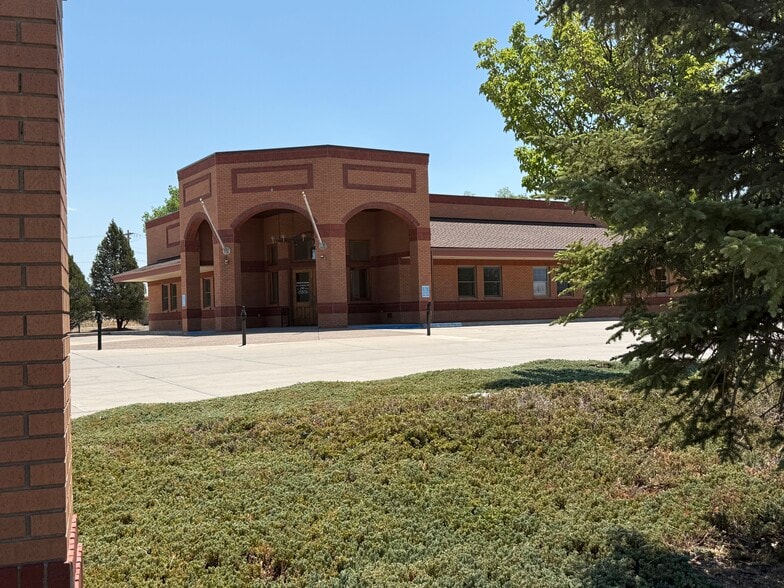 Primary Photo Of 500 U.S. 50 Business Loop, Olathe General Retail For Sale