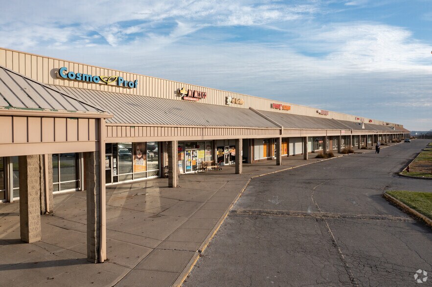 More Photos Of 415-659 S Breiel Blvd, Middletown Storefront For Lease