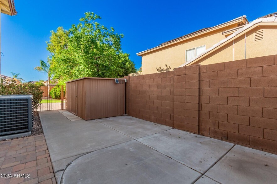More Photos Of 1330 E Lynx Way, Chandler Specialty For Sale
