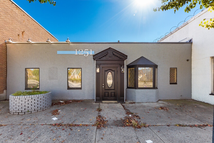Primary Photo Of 1251 W Broad St, Columbus Storefront Retail Office For Sale