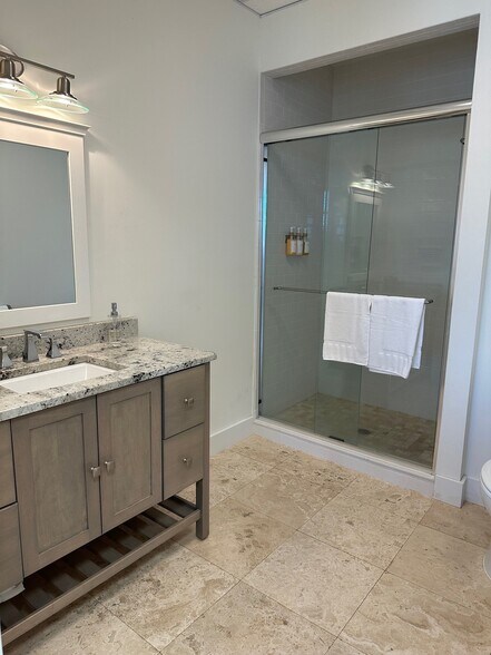 More Photos Of 320 1st St N, Jacksonville Beach Office Residential For Sale