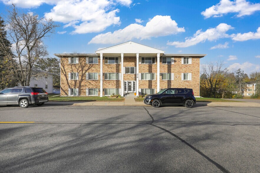 More Photos Of 908 S 8th St, Brainerd Apartments For Sale