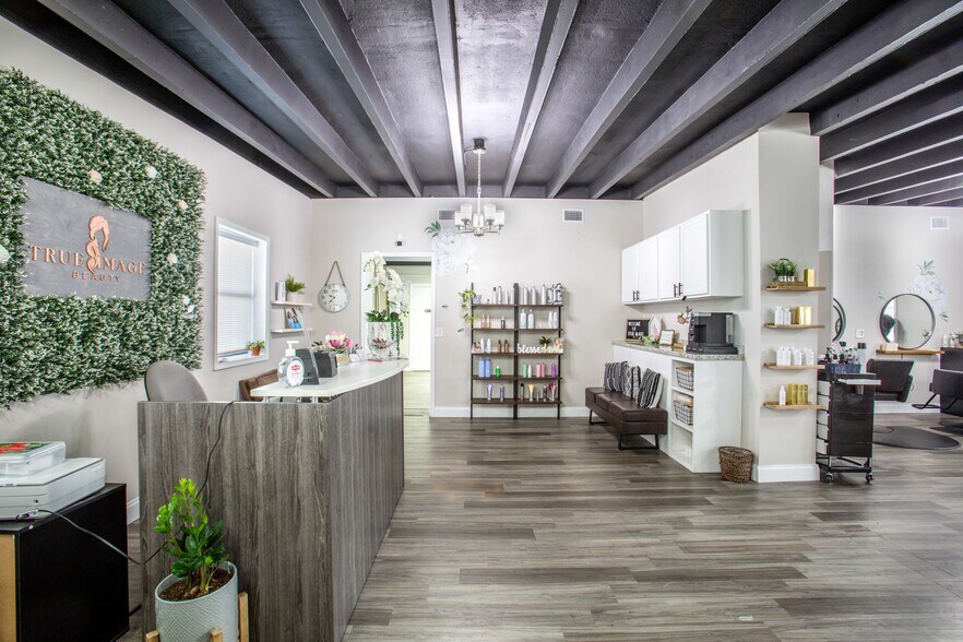 More Photos Of 1500 South St, Leesburg Storefront Retail Office For Sale