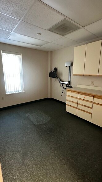 More Photos Of 850 Brainard Rd, Highland Heights Medical For Lease