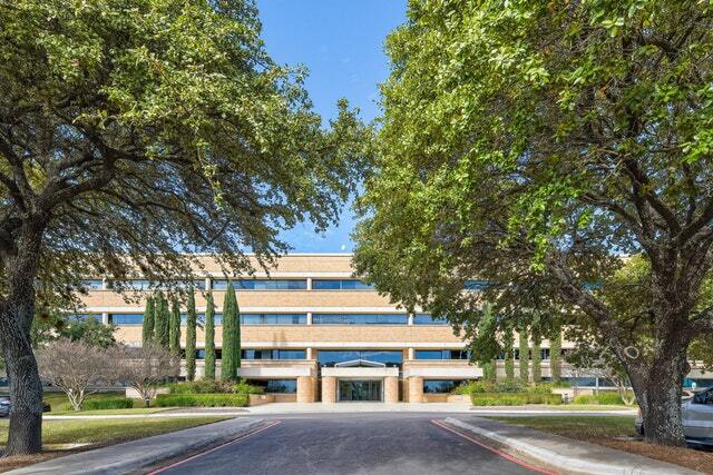 More Photos Of 101 W Louis Henna Blvd, Austin Office For Lease