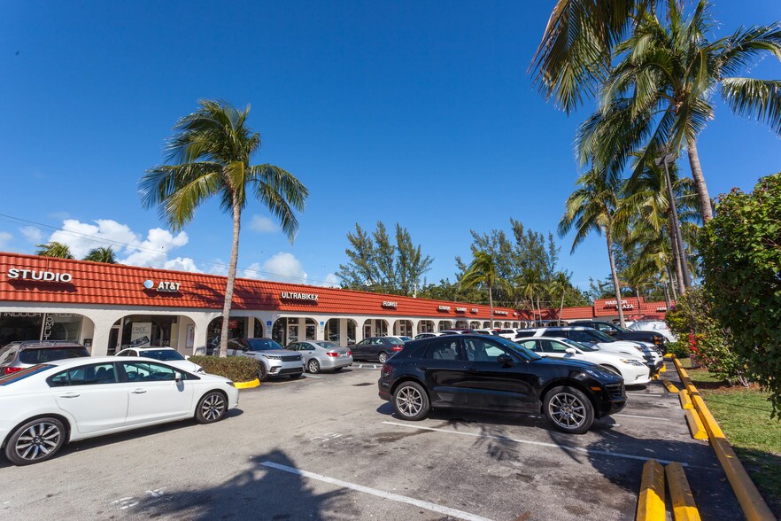 More Photos Of 51-99 Harbor Dr, Key Biscayne Storefront For Lease