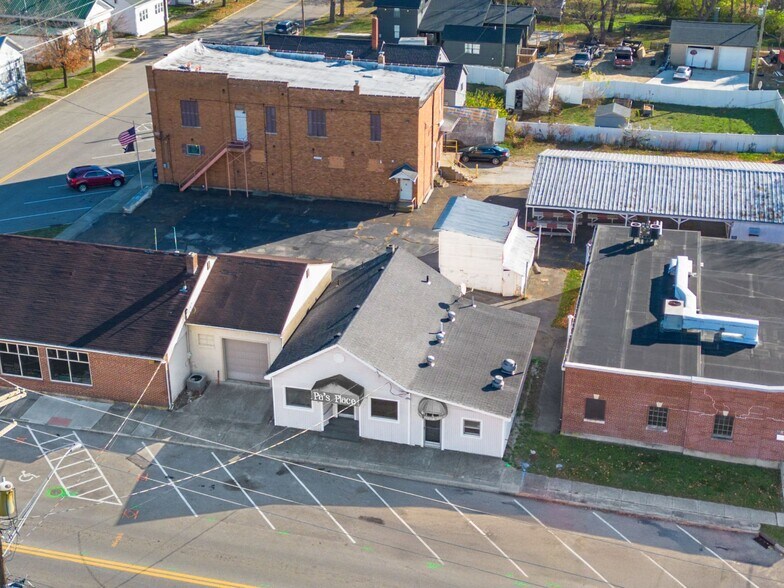 More Photos Of 984 High St, Harrisburg Restaurant For Sale