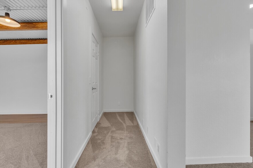 More Photos Of 1338 D St, Ramona Office For Sale