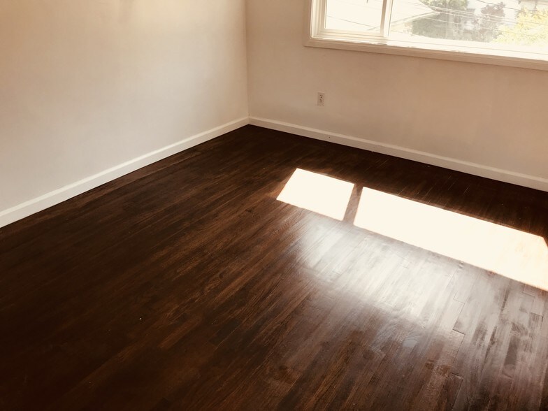 More Photos Of 208 N Coronado St, Los Angeles Apartments For Sale