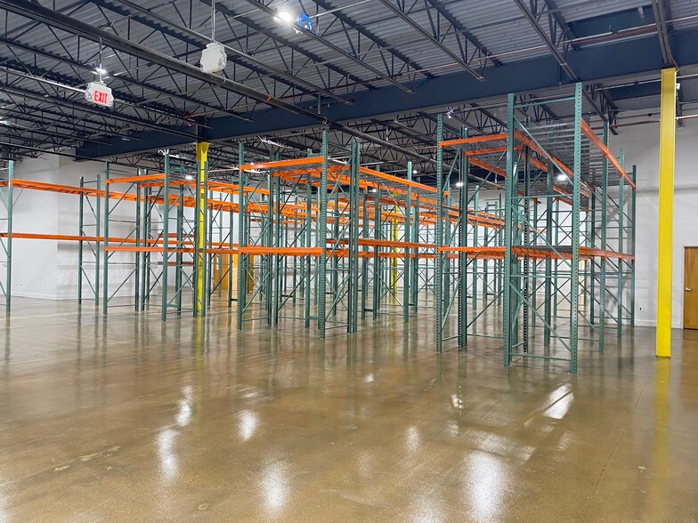 More Photos Of 8 E Stow Rd, Marlton Unknown For Lease