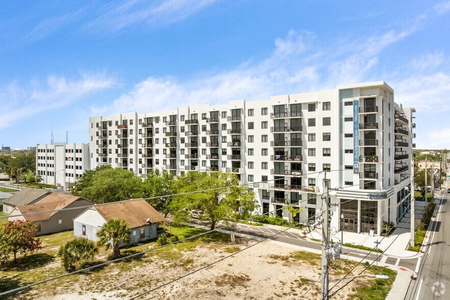 More Photos Of 609 2nd St, West Palm Beach Apartments For Lease