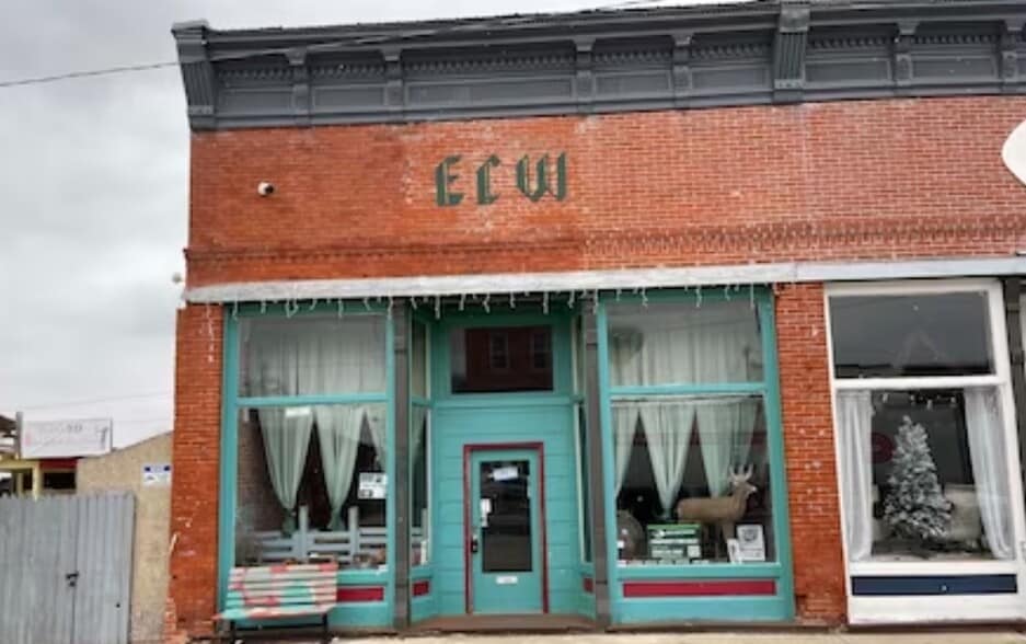 Primary Photo Of 165 N Main St, Roseville Office For Sale