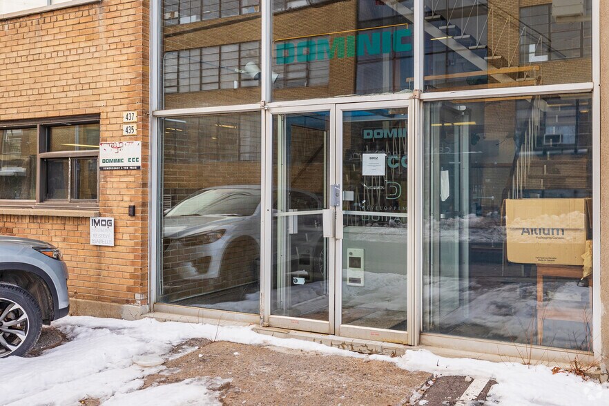 More Photos Of 435-445 Rue De Port-Royal O, Montréal Flex For Lease