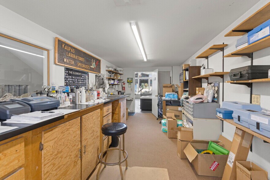 More Photos Of 120 9th St, Silverthorne General Retail For Sale