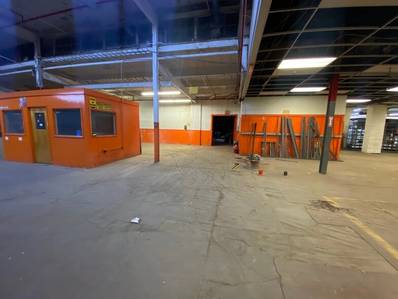 More Photos Of 1811 LeMoyne Ave, Syracuse Warehouse For Sale