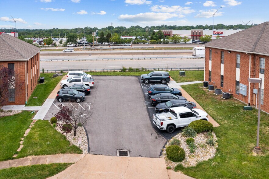 More Photos Of 4171-4193 Crescent Dr, Saint Louis Medical For Sale