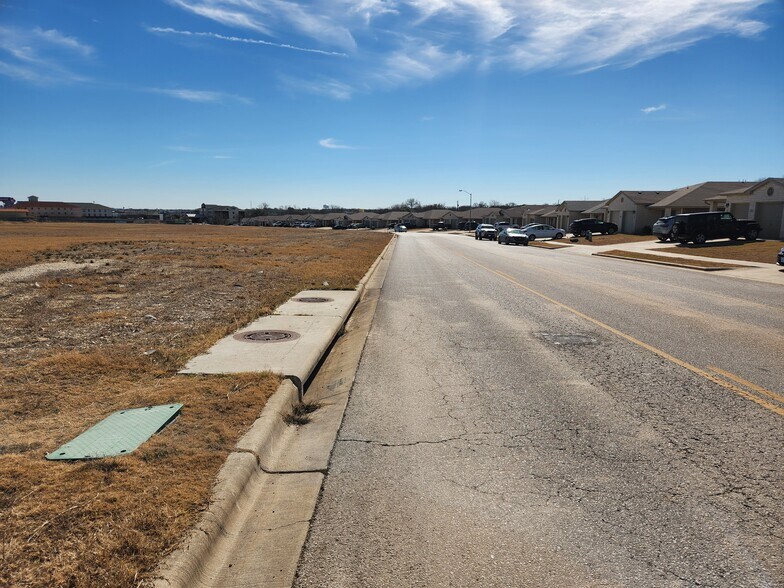 More Photos Of 201 Lowes Blvd, Killeen Land For Sale