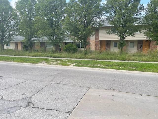 More Photos Of 7020-7032 Twin Oaks Dr, Indianapolis Apartments For Sale