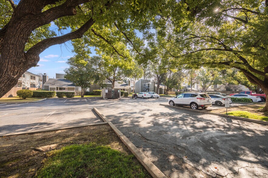 More Photos Of 2424 Winchester Dr, Lodi Apartments For Sale