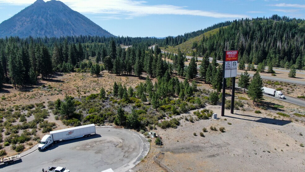More Photos Of 2064 Black Butte Dr, Weed Land For Sale