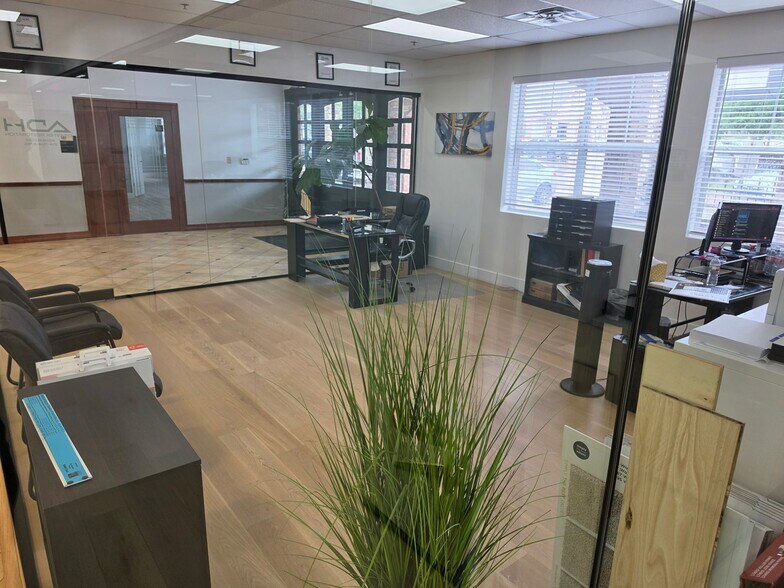 More Photos Of 515 W Southlake Blvd, Southlake Medical For Lease