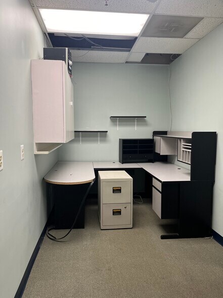 More Photos Of 13934 Baltimore Ave, Laurel Medical For Sale