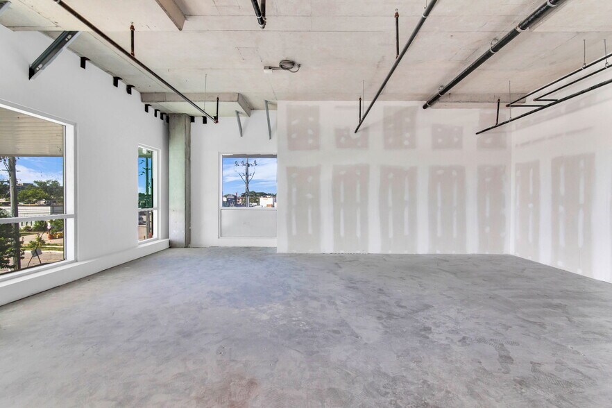 More Photos Of 1275 Finch Av W, Toronto Office For Sale