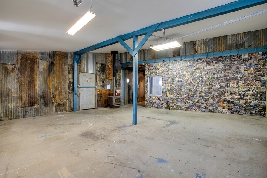 More Photos Of 55267 29 Palms Hwy, Yucca Valley Office Residential For Sale