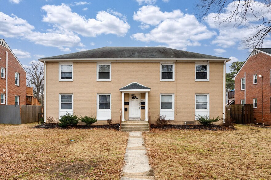 Primary Photo Of 4913 Chamberlayne Ave, Richmond Apartments For Sale