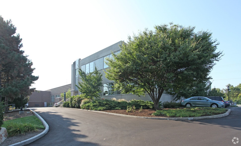 More Photos Of 1507 Dana Ave, Cincinnati Warehouse For Lease