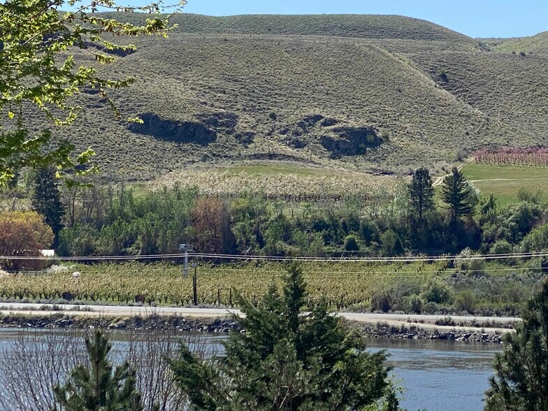 More Photos Of 53 WA-153, Pateros Land For Sale