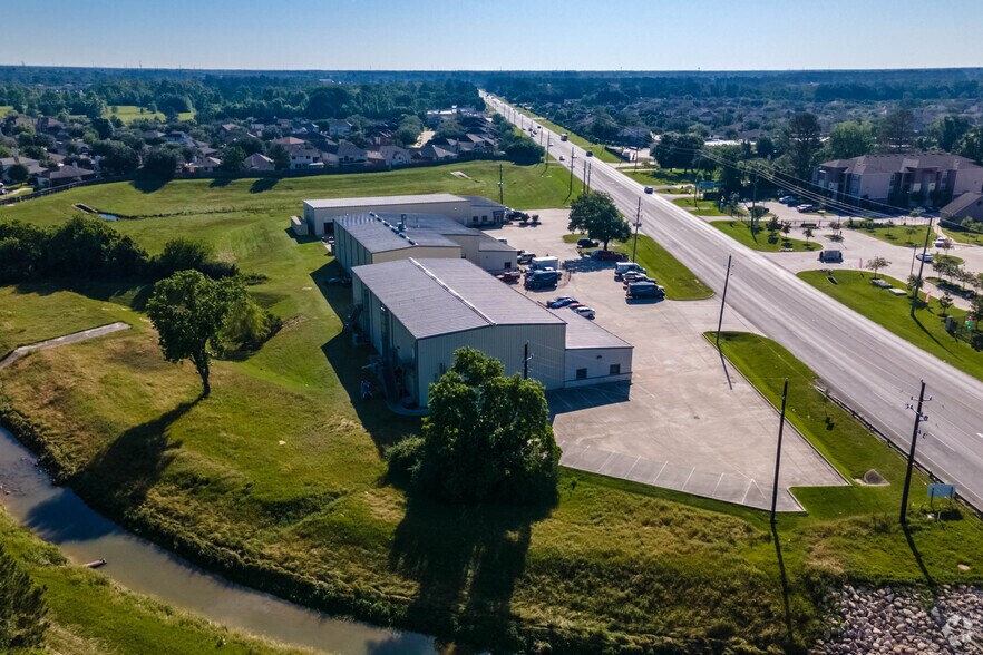 More Photos Of 3240 Spring Cypress Rd, Spring Warehouse For Sale