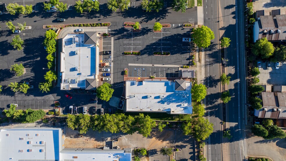 More Photos Of 1230-1240 Churn Creek Rd, Redding Unknown For Lease